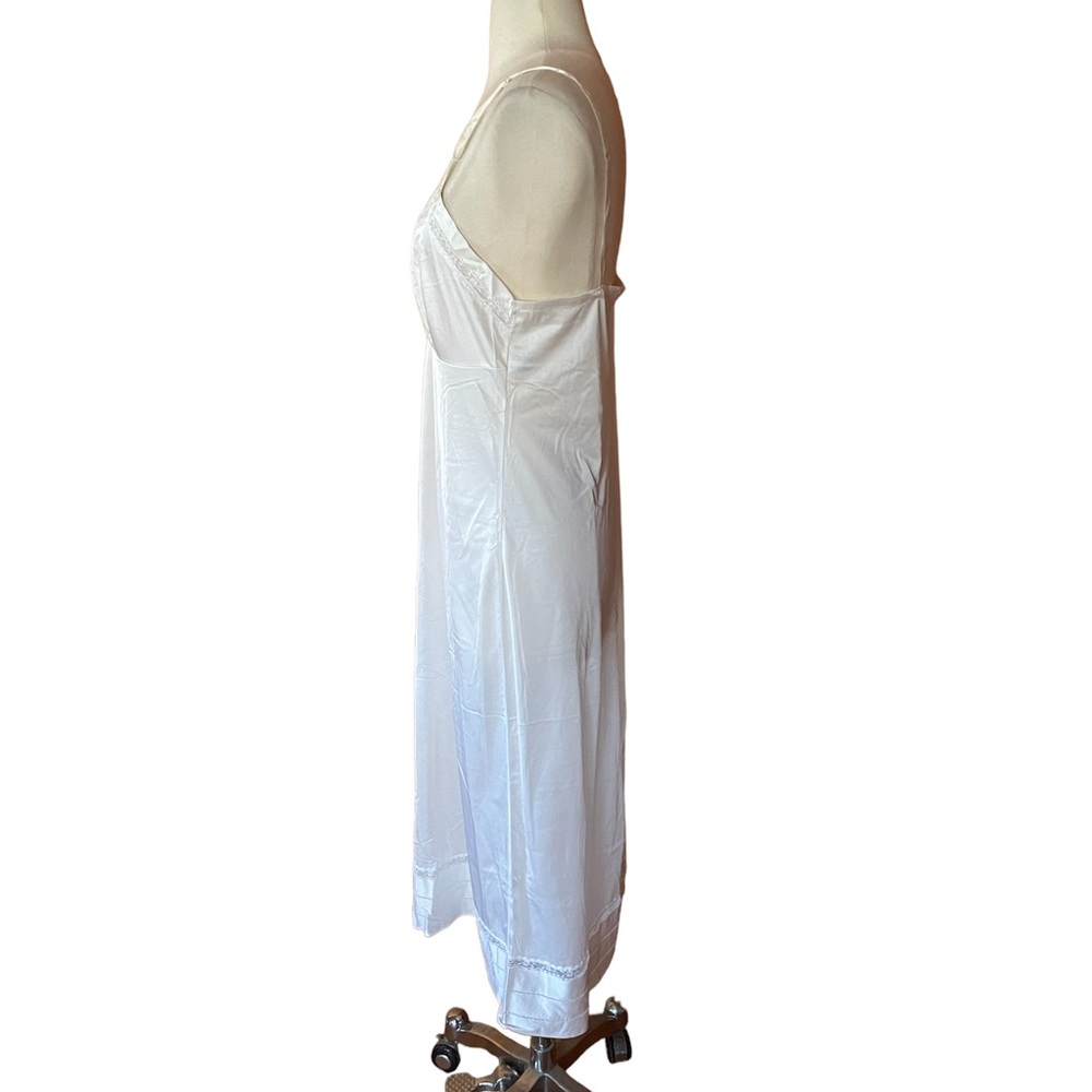 Vintage Lorraine‎ Nylon Camisole - Picture 3 of 5